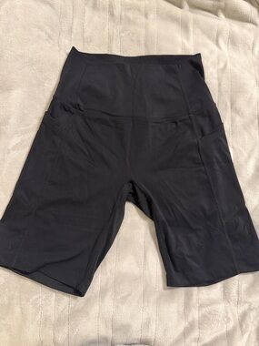 High-Rise Black Bike Shorts with Side Pockets
